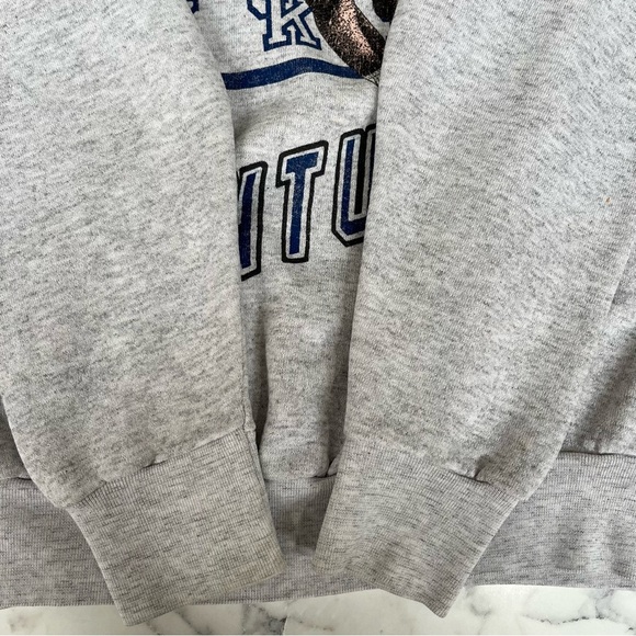 Vintage Gray UK Kentucky Wildcats Basketball Graphic Sweatshirt Crewneck - Picture 9 of 14